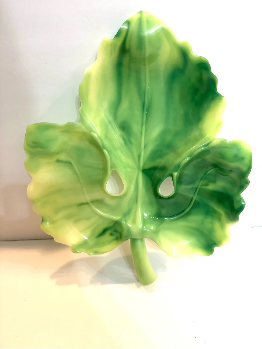 Vtg Serving Tray Cabbage Leaf MCM Green Plastic Swirl Party Platter A Lucky Wish